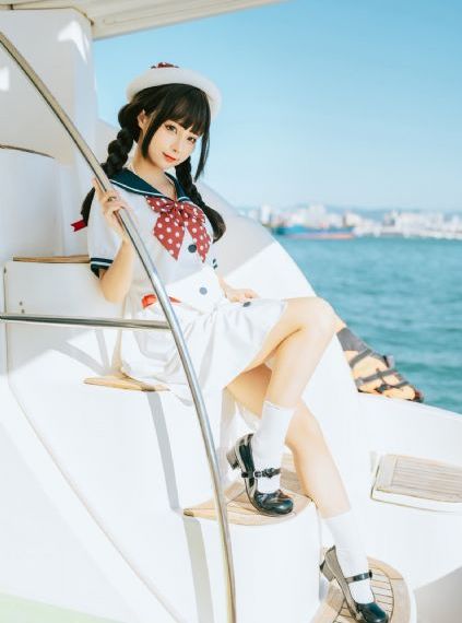 太子被暗卫c到合不拢腿_JVID性感写真
