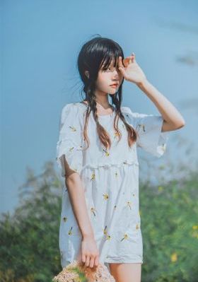 亚洲精品久久久日韩美女极品_剧情片高清电影在线